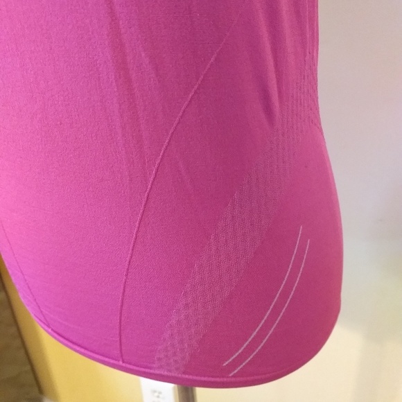 Fushia athletic sports racer top sz large *B - Picture 4 of 5